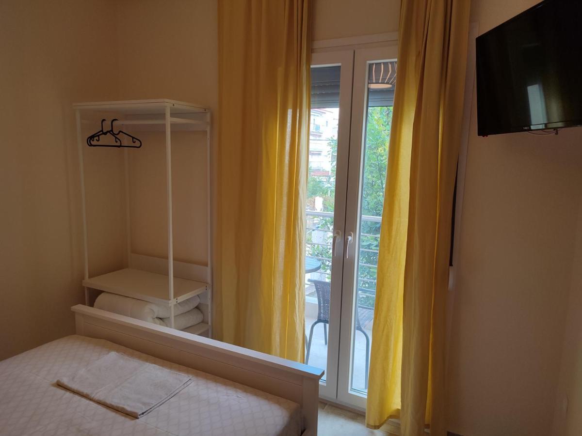 Estrella Rooms Nea Kallikrateia Eksteriør bilde